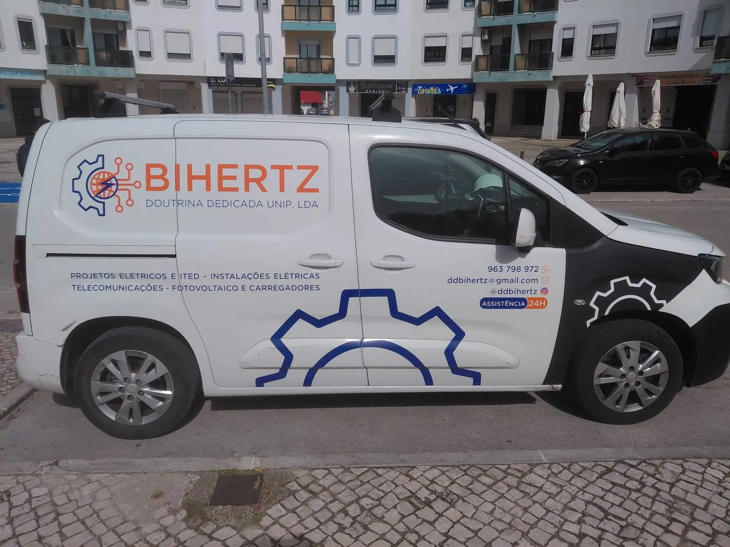 Carrinha de assistência da BIHERTZ na Região Metropolitana de Lisboa