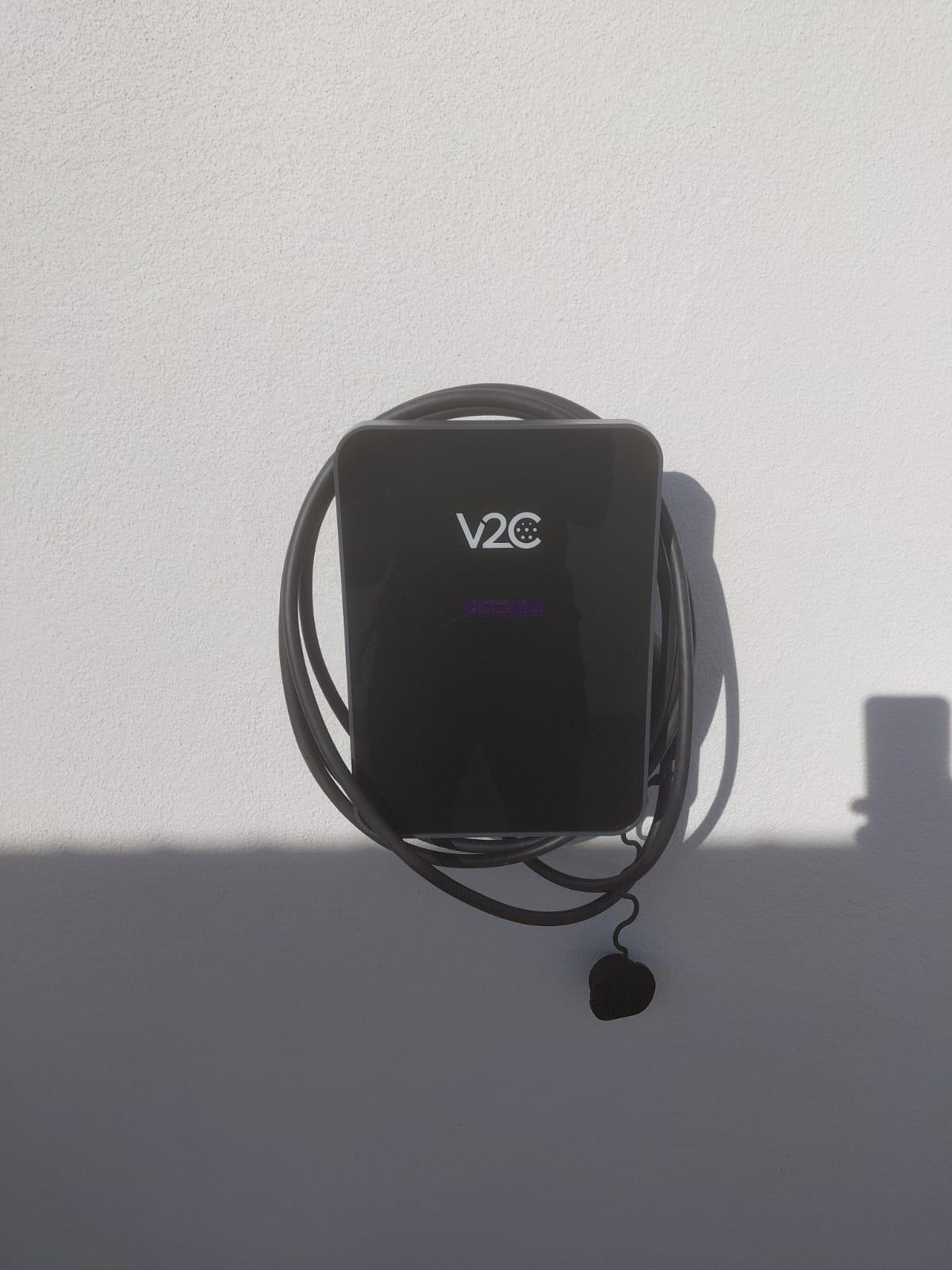 Carregador de veículo elétrico — V2C Trydan e Tesla Wall Connector